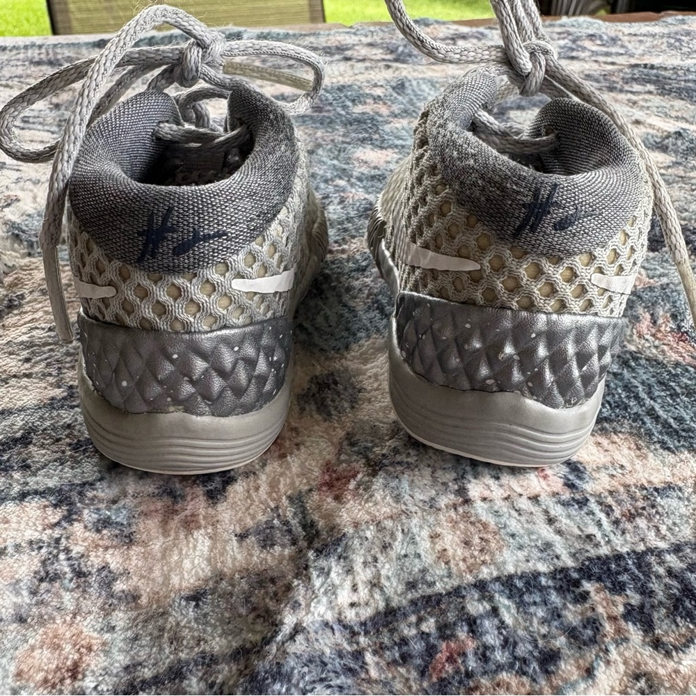 Nike 1 Kyrie Toddler Grey Size 5c